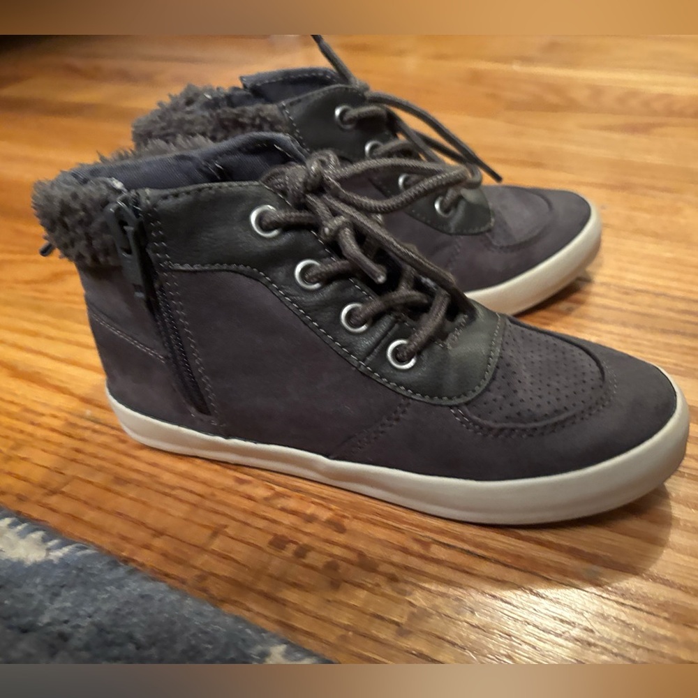 Like New! Size 11 Toddler Cozy Gray Little Kid Boots